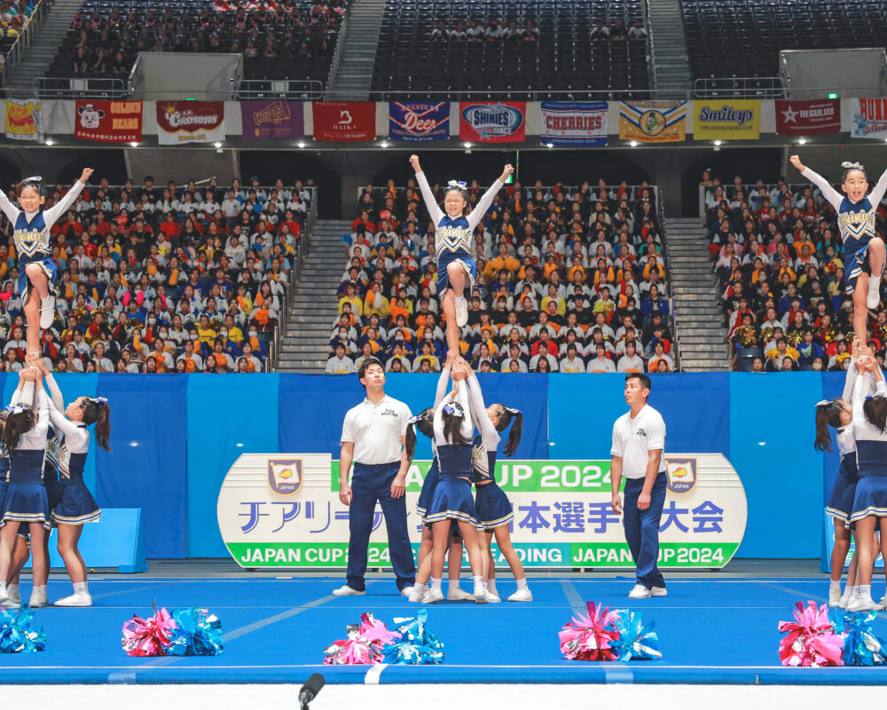 箕面チアリーディングクラブ SHINIES｜箕面市・豊中市